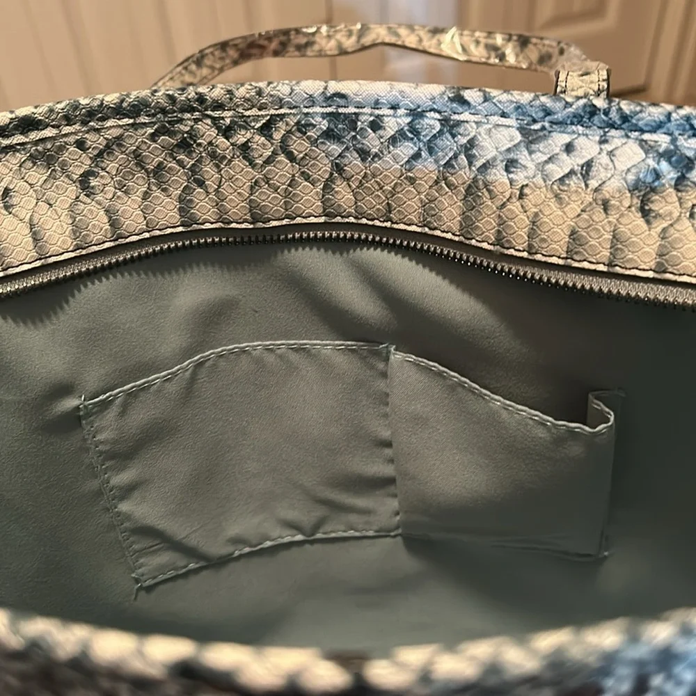 Studio Badgley Mischka, Vegan Leather, Light Blue Snake TOTE. NWT - Picture 7 of 16